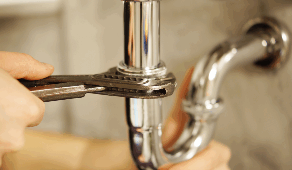 Plumbing & Cold-Weather Prep – Avoid Burst Pipe Emergencies